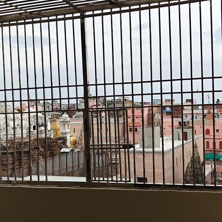 Shri Kailash Pati Guest House- Opposite Kashi Vishwanath Temple Benares Buitenkant foto